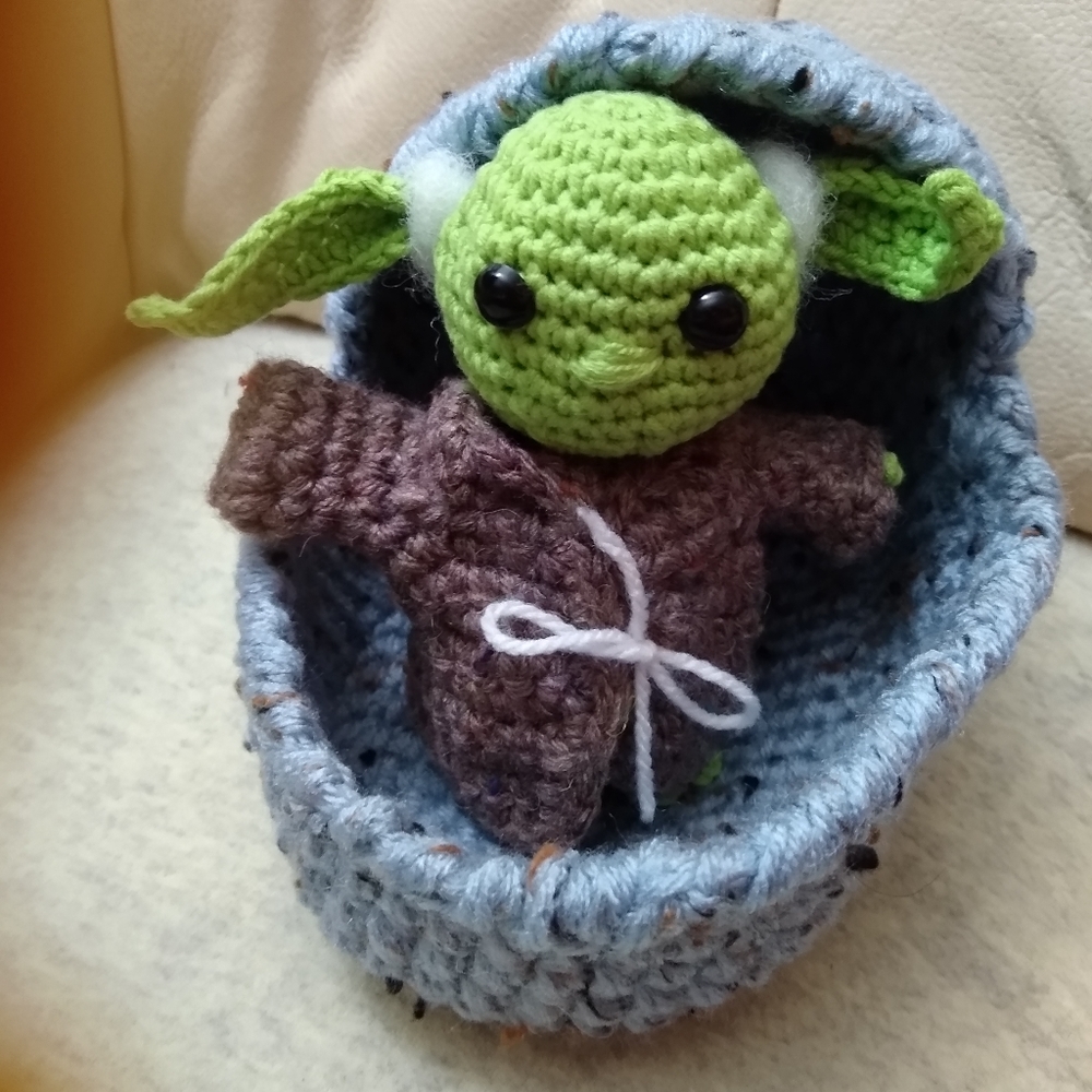 Star Wars Baby Yoda in the carriage, gift